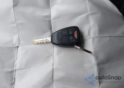 2005 Dodge Grand Caravan Sxt from USA, damaged, VIN 2D4GP44L05R149059